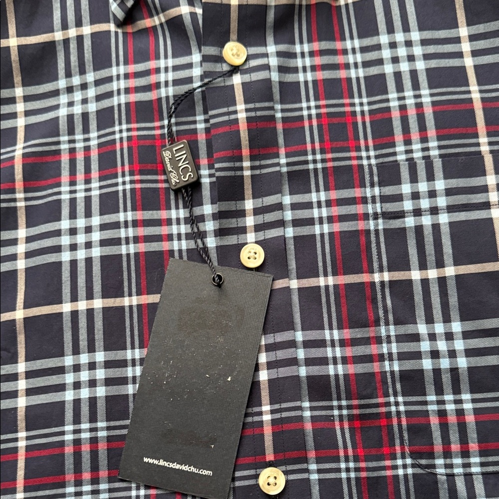 Men's Navy and Red Plaid Casual Short Sleeve Shirt-NWT - Picture 3 of 6